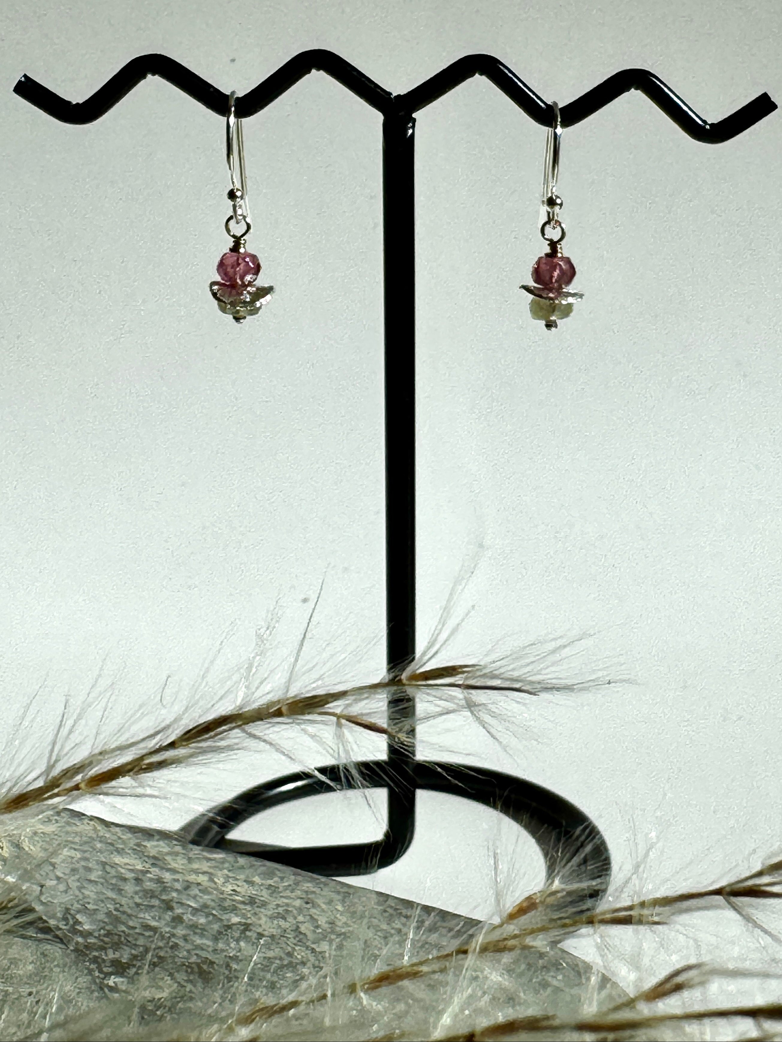 Boucles d'oreilles en Saphir vert et rose