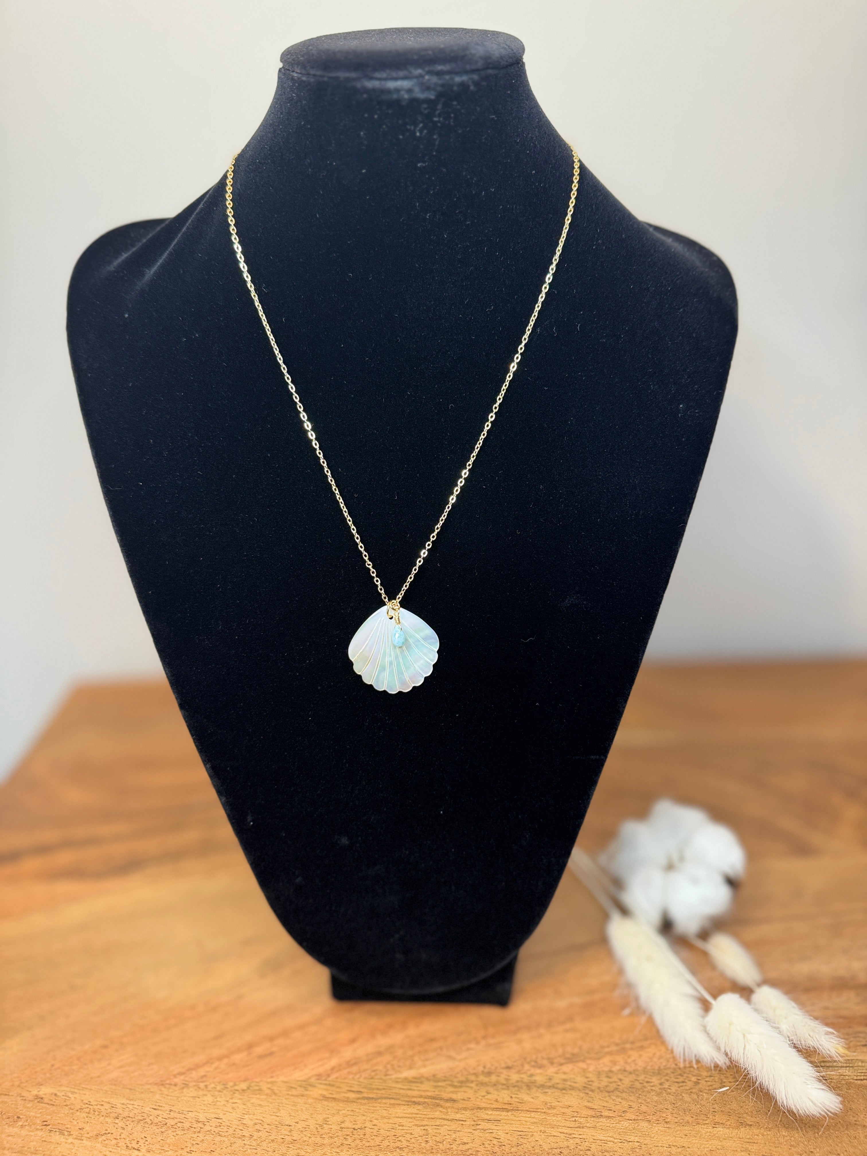 Collier en Larimar Coquillage