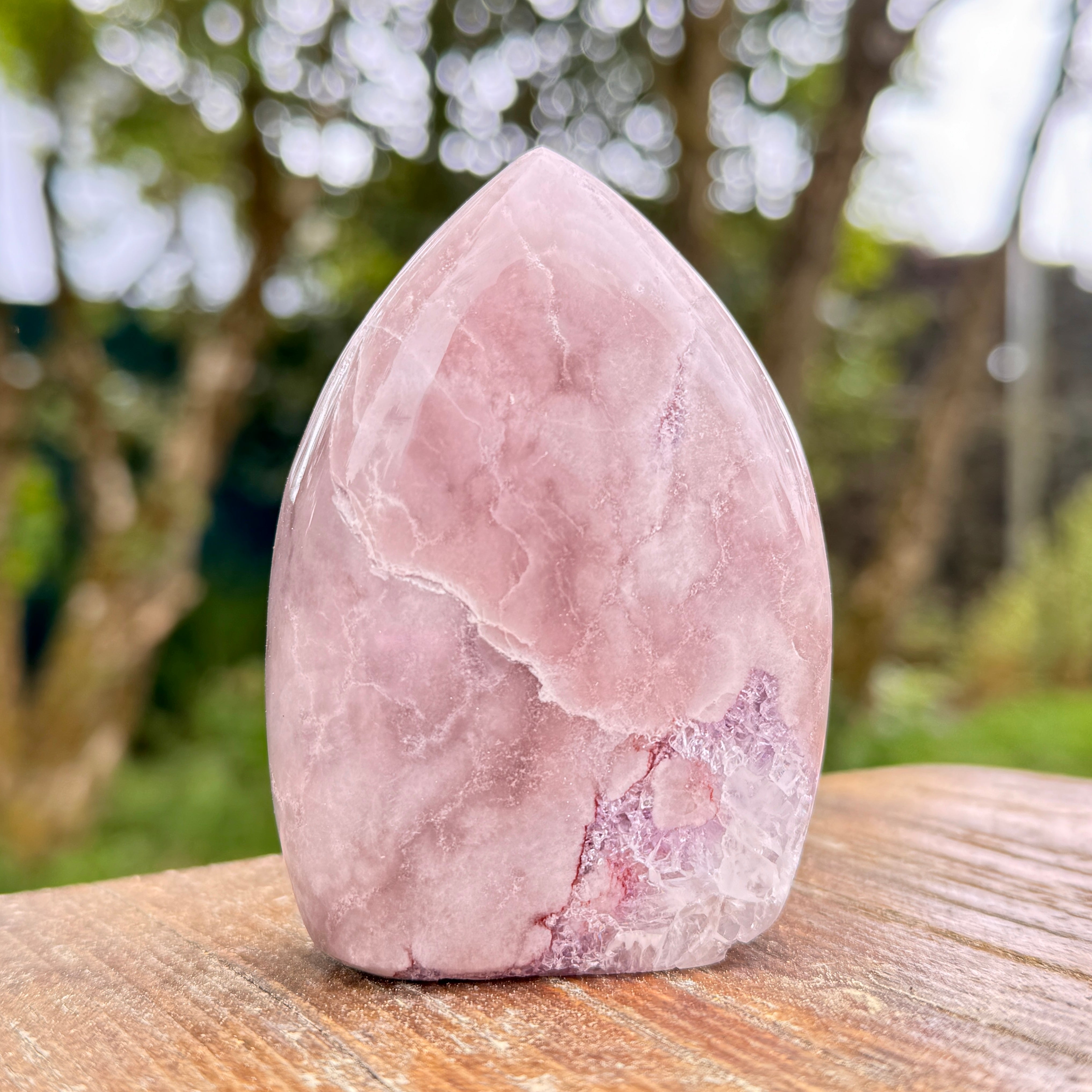 Flamme Améthyste Rose – Transparence Intérieure