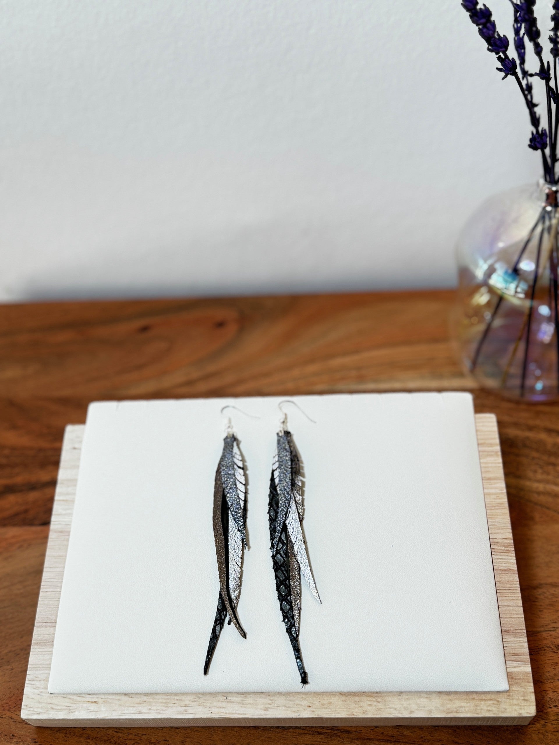 Boucles d'oreilles plumes en cuir