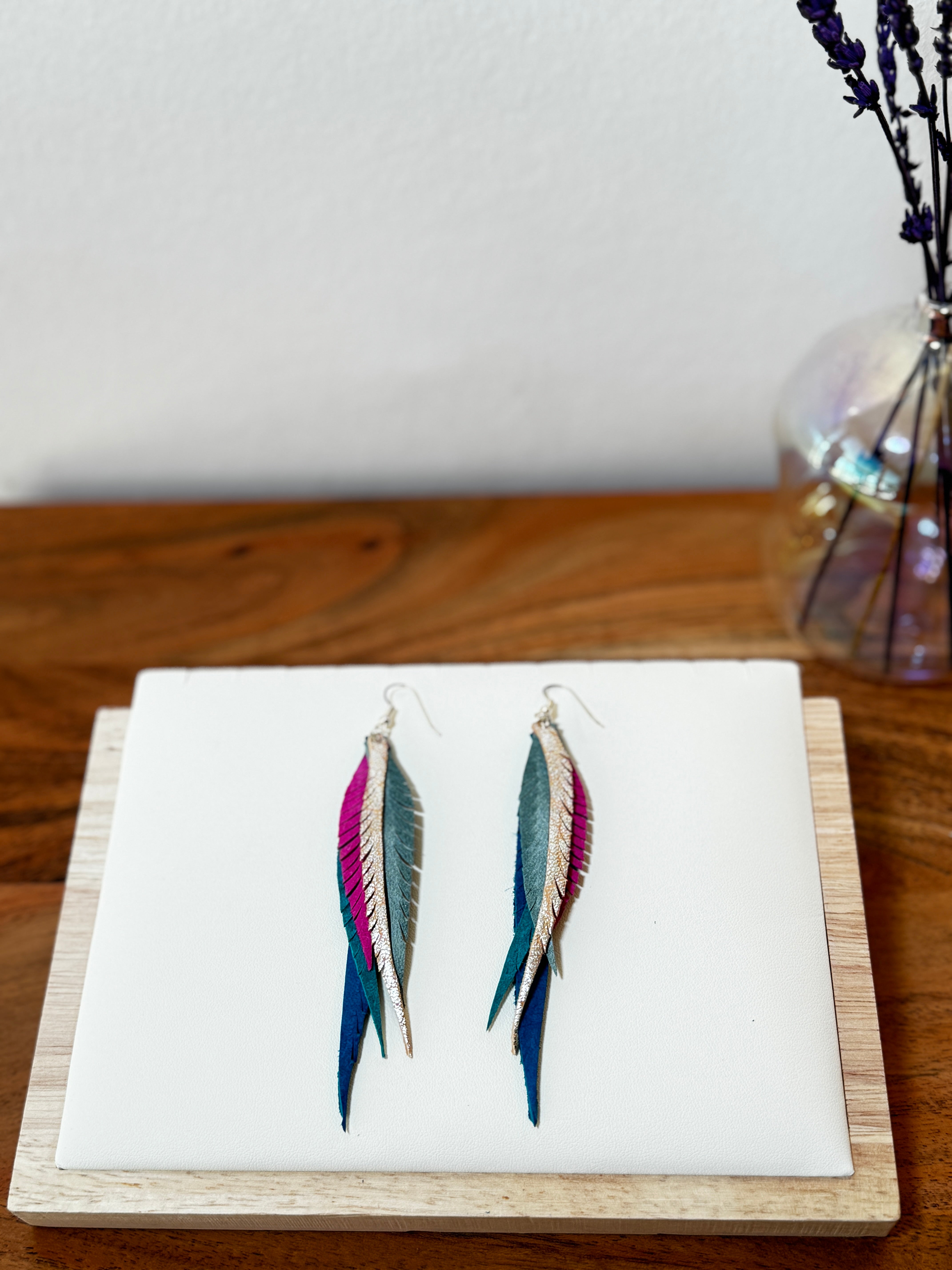 Boucles d'oreilles plumes en cuir