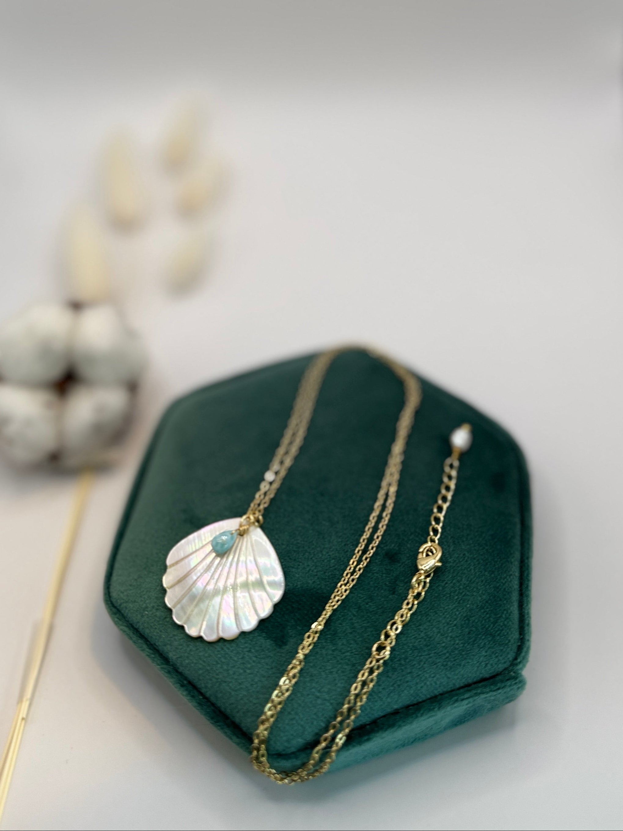 Collier en Larimar Coquillage