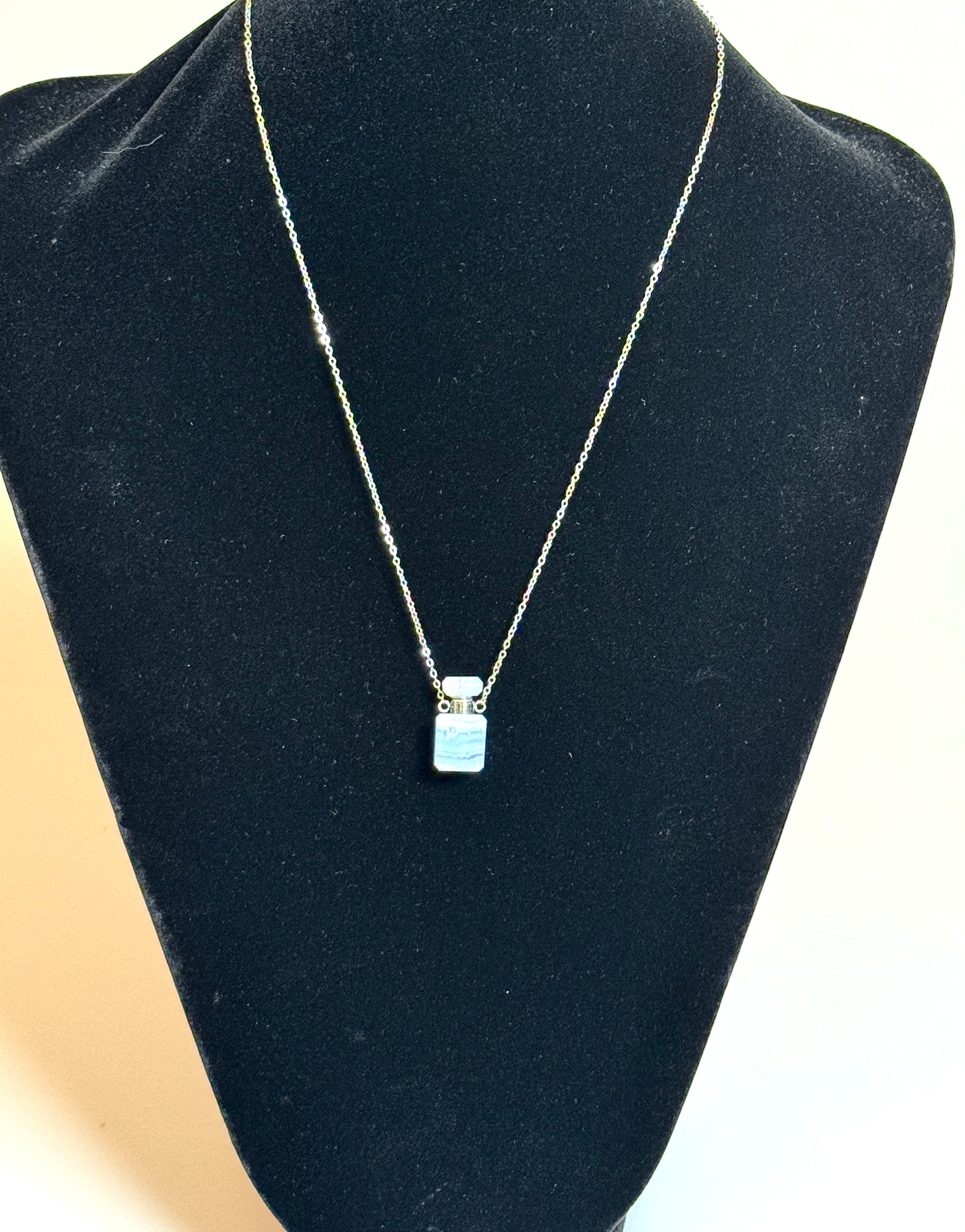 Colliers Talisman Fioles