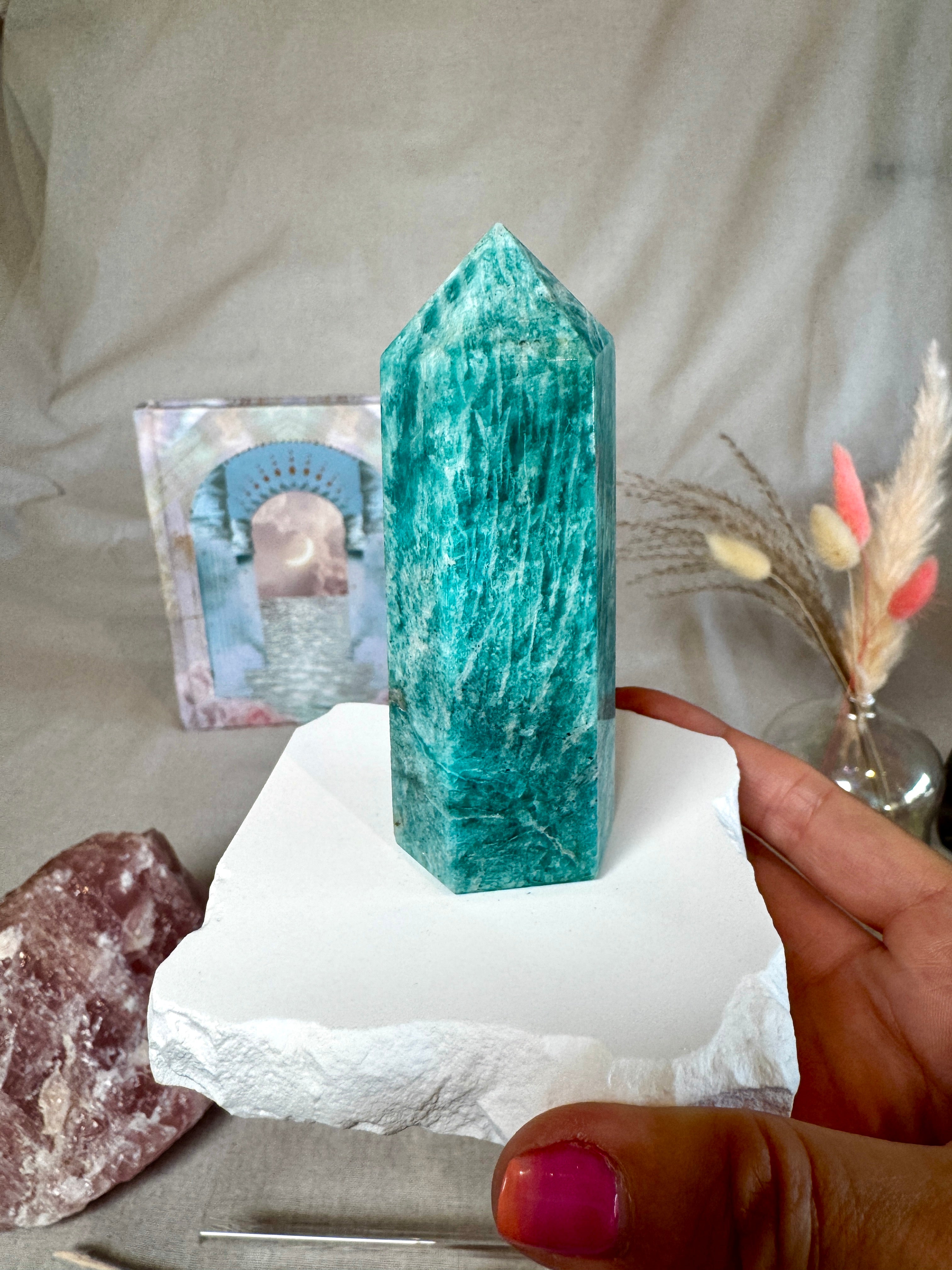 Tour d'Amazonite avec reflets argentés