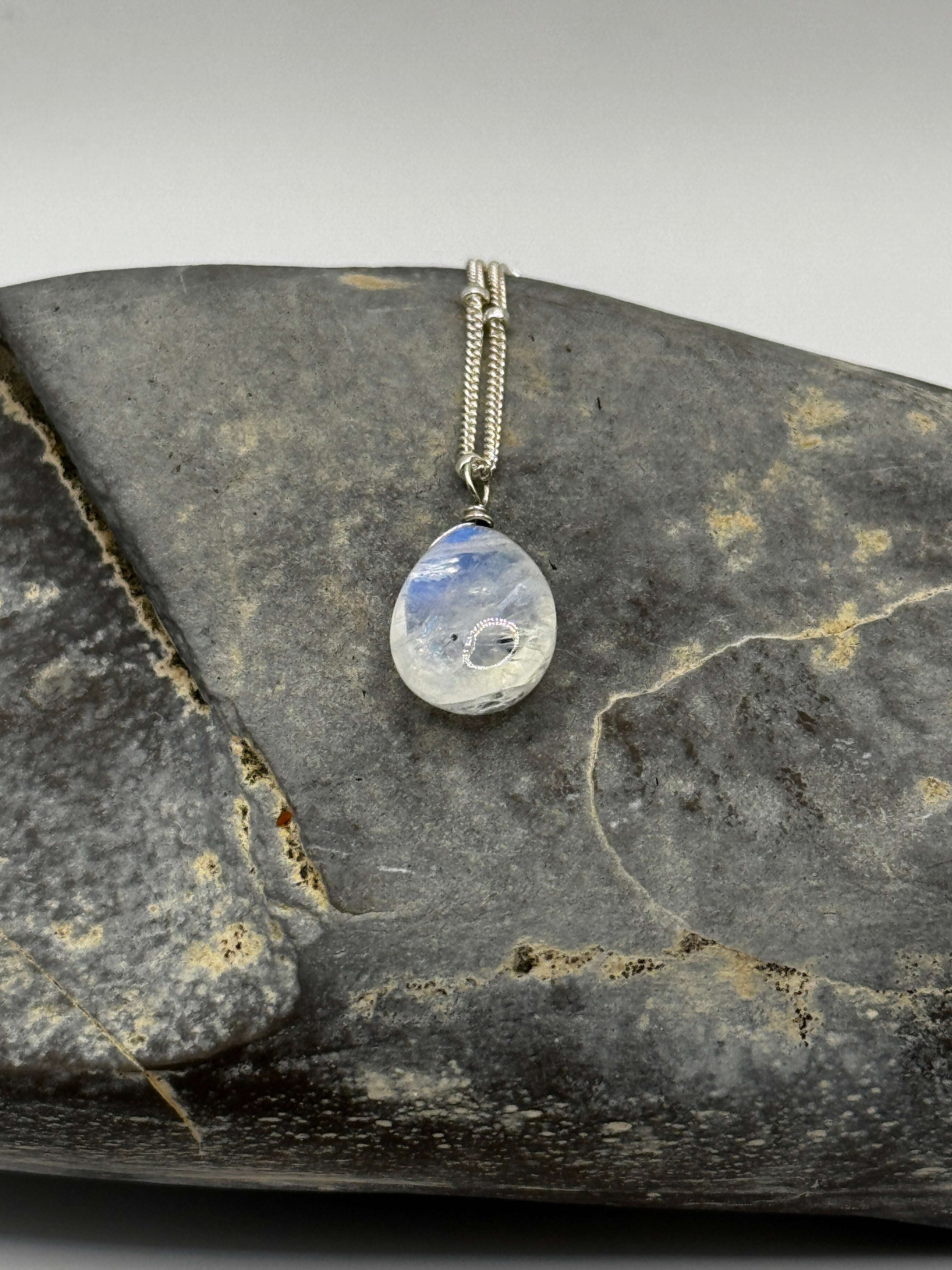 Collier Pierre de Lune Arc-en-Ciel